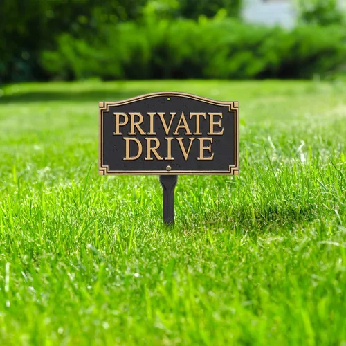 Vista 4 de Whitehall Productos Private Drive Pared/Placa de declaración de césped, negro/dorado