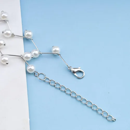 Vista 6 de YienDoo Gargantilla de perlas de novia, cadena de perlas de oro, collar corto, collar de perlas de boda, collar de perlas de graduación, regalo