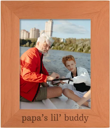 Vista 11 de Personalized Gifts Grandpa Gift Grandpa's Lil' Buddy Grandson - Marco de fotos de madera natural grabado de 4 x 6 pulgadas, diseño de paisaje