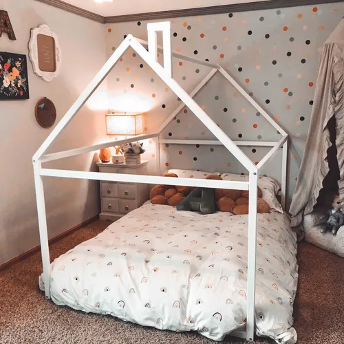 Vista 4 de Cama Montessori tamaño Queen, marco de cama Montessori con forma de casa para niños pequeños con listones debajo del colchón, marco de cama