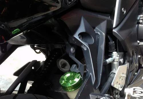 Vista 3 de Tapa de depósito de freno trasero para Z250 Z650 Z750 Z800 Z900 Z1000/SX Versys-X300 KLE650/1000 Versys ER6N/F Ninja H2/H2R ZX-14R GTR1400 ZZR1400