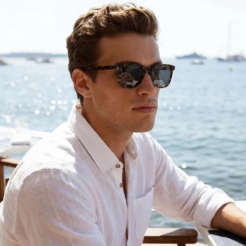 Vista 3 de CARFIA Gafas de sol polarizadas para hombre con protección UV400 Cool Man 1. Marco Tortuga Lente Gris