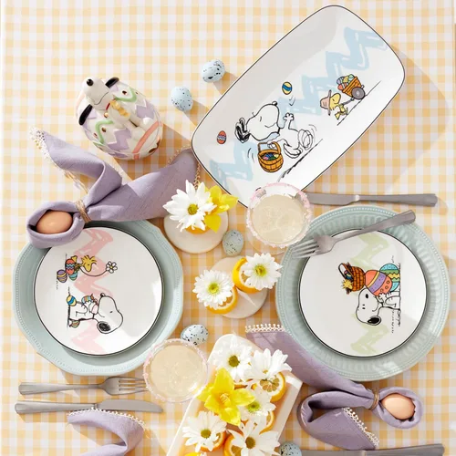 Vista 5 de Lenox 895684 Peanuts Easter Snoopy - Juego de platos decorativos de 4 piezas, vajilla de primavera