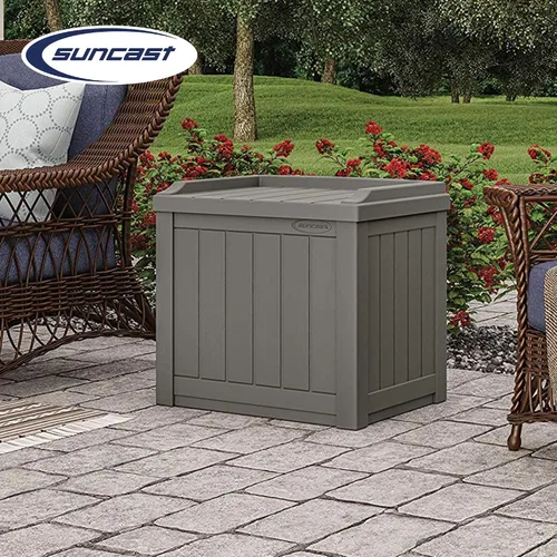 Vista 4 de Suncast Caja de almacenamiento pequeña de 22 galones para patio trasero o exterior, con atractivo asiento de banco y tapa reforzada, color piedra