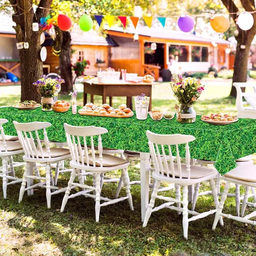 Vista 7 de Mixweer 2 manteles de plástico de césped de golf para eventos deportivos, día del juego, 54 x 108 pulgadas, desechables, color verde, para fanáticos