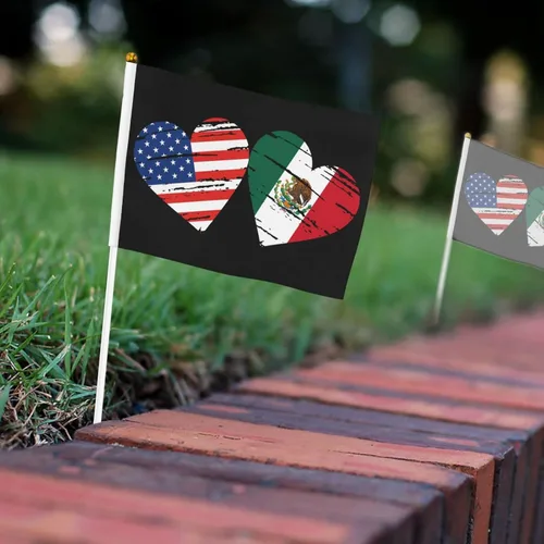 Vista 7 de Bandera de México de Estados Unidos, bandera de mano con corazón, tamaño único, tamaño pequeño, mini banderas en palo, decoraciones de fiesta