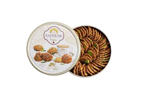 Vista 8 de Zaitoune Galletas Barazek - 8.82 oz Lujosas galletas crujientes de sésamo y pistacho hechas a mano en Turquía Hermosa lata de regalo