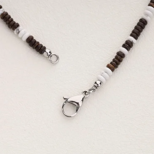 Vista 5 de COAI Collar de cuentas para hombre, collar turquesa de concha de coco para hombre Howlita y cáscara de coco