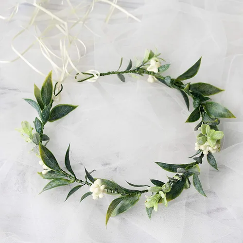 Vista 3 de DDazzling - Diadema de flores de eucalipto para mujer y niña, diseño de hojas verdes, banda para la cabeza, halo para novias, para foto