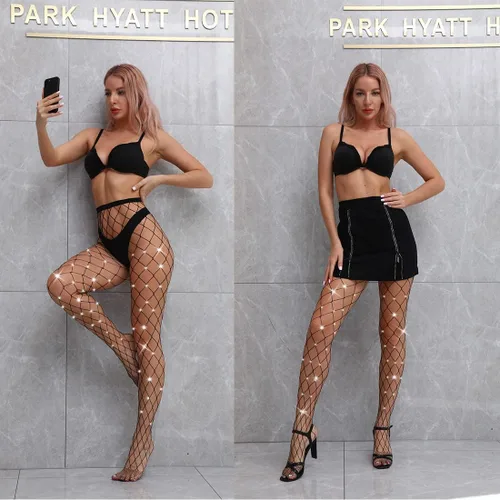 Vista 2 de VEBZIN Paquete de 2 mallas de malla brillantes grandes y medianas para mujer, medias de red sexy con diamantes de imitación con purpurina