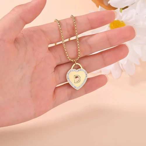 Vista 5 de CaleesLLC Collares con inicial de acero inoxidable chapado en oro de 14 quilates 26 letras de la A a la Z collar personalizado con corazón
