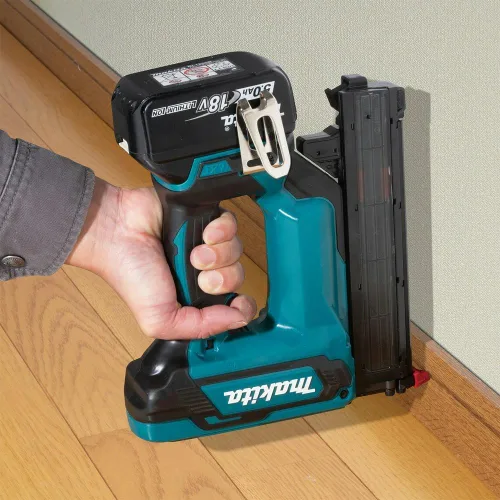 Vista 5 de MAKITA DFN350Z Clavadora 18GA 18V LXT Multicolor