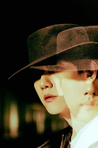Vista 7 de EXO Baekhyun Bambi 3er Mini álbum PhotoBook Versión Night Rain Cover CD+2p Póster Plegable+88p PhotoBook+24p Letras Libro+Tarjeta Transparente+1p