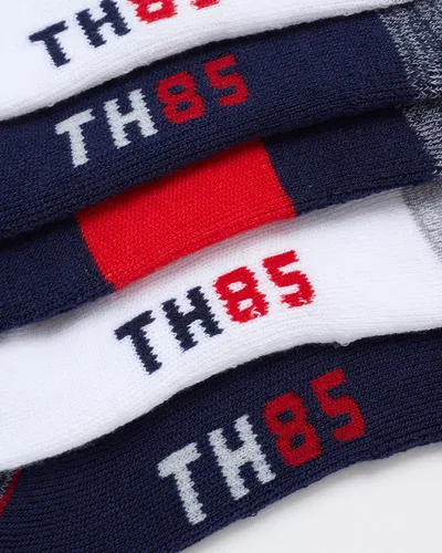 Vista 5 de Tommy Hilfiger Calcetines deportivos para niños, paquete de 6 calcetines de tobillo transpirables que no se ven de corte bajo para niños y niñas
