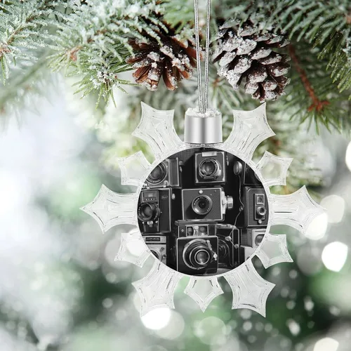 Vista 6 de Retro Cool Camera Collection Christmas Snowflake Ornament Snow Flake Christmas Ornaments for Tree Decorations Snowflake Shaped Hanging Decor for