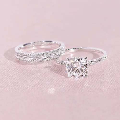 Vista 2 de Juego de 2 anillos de diamantes para parejas, juego de anillos de diamantes con microincrustaciones de lujo, joyería de compromiso para mujer