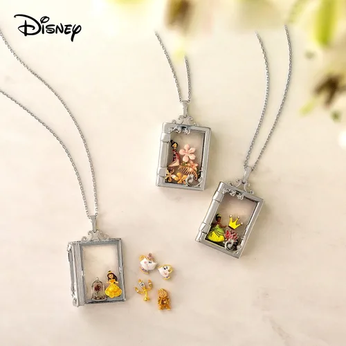 Vista 9 de Disney Princess Storybook Living Locket Set