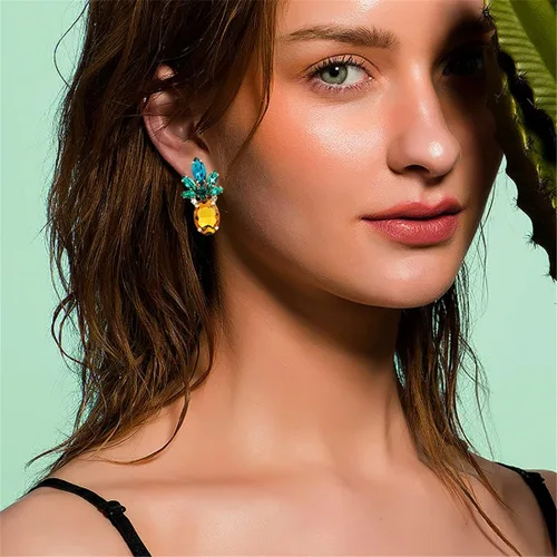 Vista 4 de Holylove - Aretes de piña para mujeres, adolescentes y niñas, 1 par, Vidrio