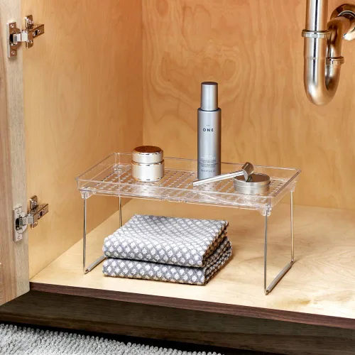 Vista 2 de madesmart Estante de almacenamiento apilable mediano para armarios o mostradores, estante plegable de plástico para organización del hogar