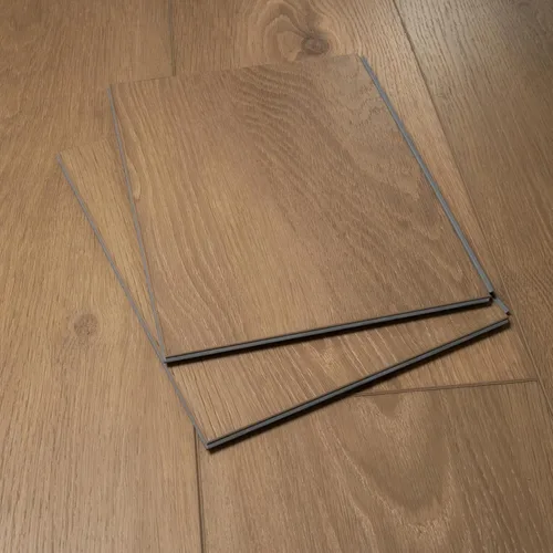 Vista 11 de Muestra de corte de 12" de suelo de tablón de vinilo de lujo Instalación DIY con clic, capa de desgaste de 40 mil, LVP resistente al agua y a