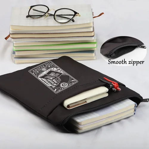 Vista 7 de TOBGBE The Reader - Bolsa de cartas del tarot, regalos para amantes de los libros, fundas para libros de tapa suave (El lector BK)