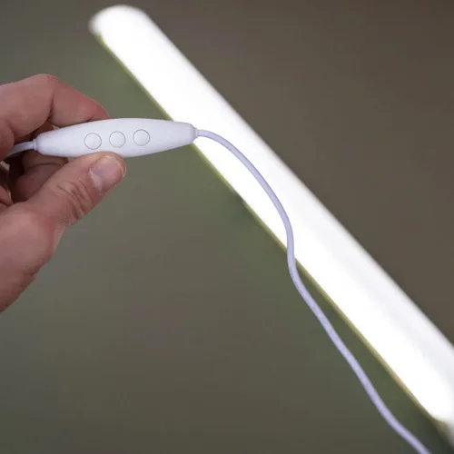 Vista 8 de KLYMIT Everglow - Tubo de luz LED Linterna de campamento portátil e inflable para seguridad al aire libre, resistente al agua, perfecta
