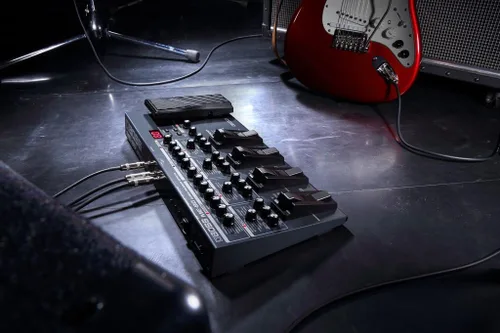 Vista 2 de Boss ME-80 Pedal multiefecto