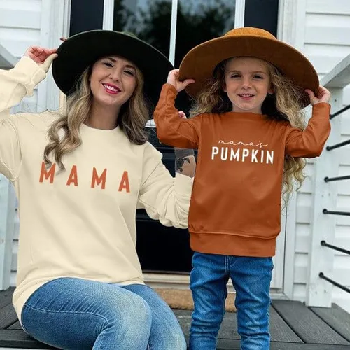 Vista 3 de ASTANFY Mommy And Me - Sudadera a juego para mamá y niña, trajes de otoño para fotos familiares, sudadera de calabaza