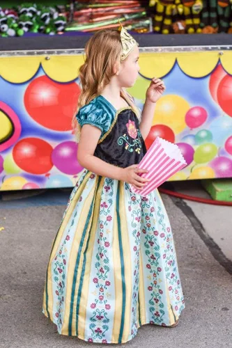 Vista 4 de Little Adventures Disfraz de coronación de princesa alpina (para edades medianas de 3 a 5 años), lavable a máquina, vestido de fiesta para niños sin
