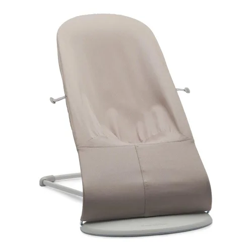 Vista 2 de BabyBjörn Bouncer Bliss, gris arena, tejido, edredón de pétalos Asiento gorila ajustable 2 en 1 para bebé y silla para niños pequeños, recién