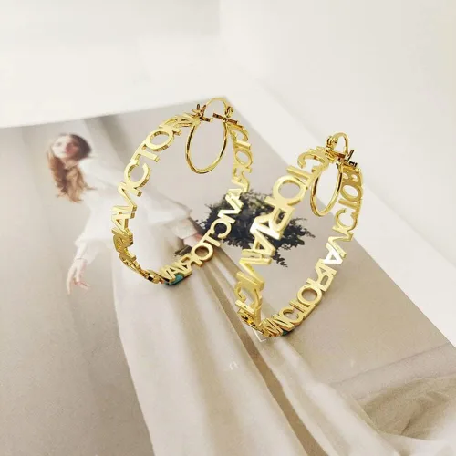 Vista 2 de Aretes de oro personalizados con nombre para mujeres y niñas, joyería de moda, aretes personalizados, regalo para amigos