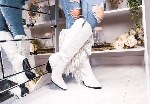 Vista 3 de Cape Robbin Cowtown - Botas vaqueras de media pantorrilla para mujer, botas vaqueras occidentales con tacones gruesos