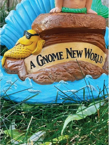 Vista 7 de BigMouth Inc Little Mer-gnome - Estatua de gnomo de jardín, divertida figura para césped y patio al aire libre, decoración de escultura de regalo