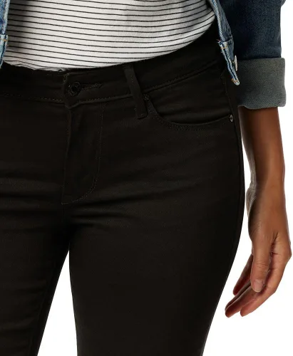 Vista 4 de Levi Strauss Signature Gold - Pantalones de mezclilla para mujer, ajustados y modernos, disponibles también en talla extragrande