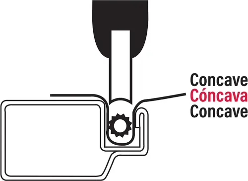 Vista 4 de Herramienta de rodamiento para pantalla Prime-Line P 7508 con mango de madera y ruedas de rodamiento de bolas de acero (Paquete individual) Mango