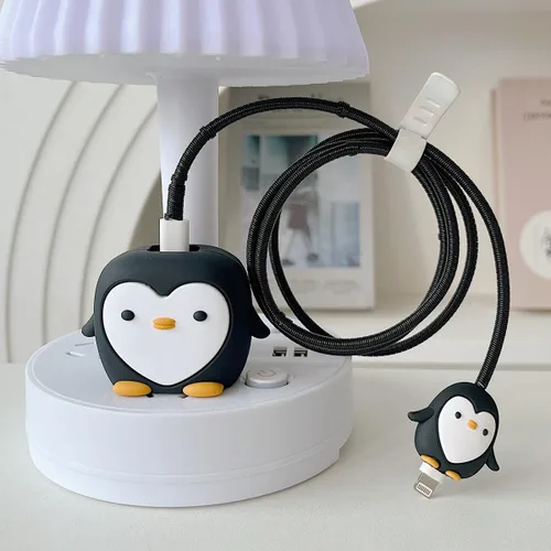 Vista 26 de Funda Protectora Bonita para Cable Cargador Adaptador USB-C de 20W para iPhone, Diseño Único Divertido Kawaii de Dibujos Animados 3D Funda