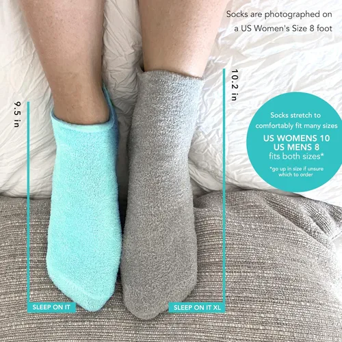 Vista 7 de Barefoot Scientist Sleep On It Calcetines de gel hidratantes durante la noche, calcetines de tobillo de perfil bajo, nutren tus pies, gris, talla L