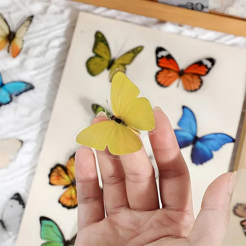 Vista 3 de Paquete de 320 calcomanías de mariposa, calcomanías de mariposas pequeñas transparentes y coloridas para la naturaleza, materiales para álbumes