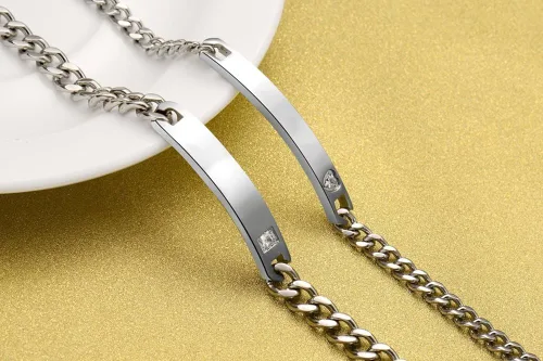 Vista 3 de NEHZUS Pulseras personalizadas con nombre de identificación personalizado para él y ella, pulsera a juego para pareja para amante, Metal, Circonita