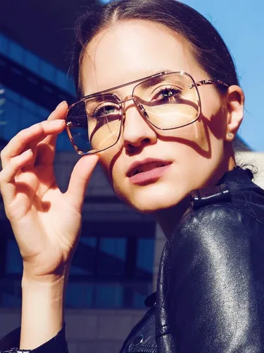 Vista 2 de PORADAY Gafas de sol cuadradas de aviador para hombres y mujeres, gafas de sol de gran tamaño, marco de metal vintage, persianas degradadas