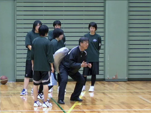 Vista 4 de Kou Kimura's Commitment Inside Play Vol. 3 Low Post Play DVD