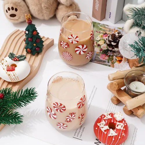 Vista 3 de Whaline 2 copas de vino sin tallo de Navidad de 17 onzas con tema de caramelo de Navidad, vasos de bastón de caramelo, vasos para suministros