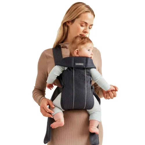 Vista 26 de BabyBjörn Portabebés Mini, gris claro, jersey 3D Portabebés (7-25 libras), ergonómico, fácil de usar