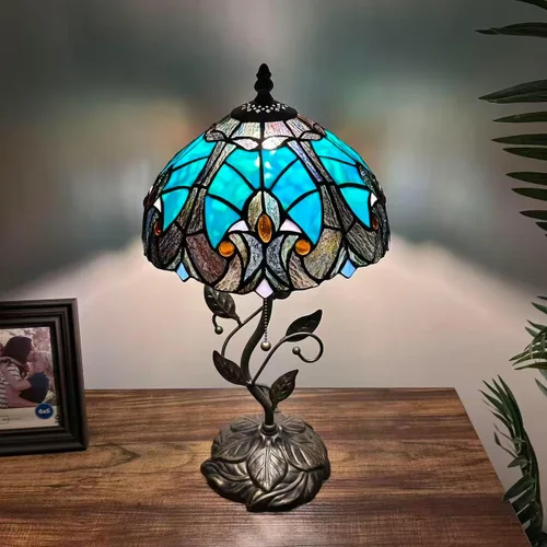 Vista 3 de Tiffany - Lámpara de mesa verde y marrón, hierro con hojas de metal, base de bronce, incluye bombilla LED, lámpara de enlace para sala de estar
