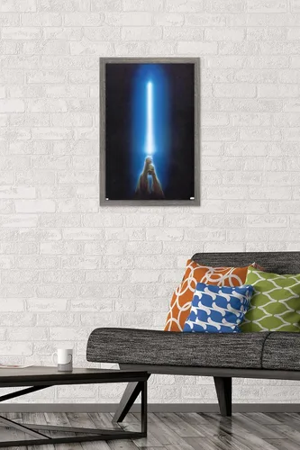 Vista 2 de Trends International Star Wars: Original Trilogy - Póster de pared con sable de luz azul, 22.4 pulgadas de largo x 14.7 W, versión enmarcada