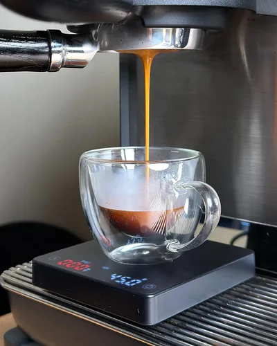 Vista 4 de MiiCoffee Báscula de Café Nano con Temporizador, Báscula de Espresso con Tara Automática, Sensor Táctil y Cubierta de Silicona
