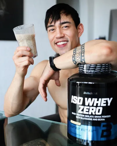 Vista 2 de Iso Whey Zero - 5.0 lbs - Chocolate - Biotech por BiotechUSA