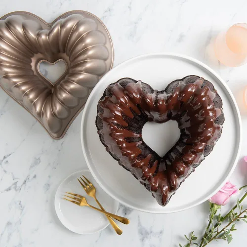 Vista 5 de Nordic Ware Sartén elegante con forma de corazón