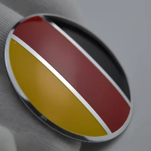 Vista 2 de 4X 56.5mm=2.24 pulgadas Emblema de buje central de rueda con bandera alemana para tapa central de buje Porsche Mercedes Audi BMW VW Golf Opel