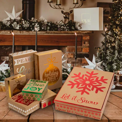Vista 3 de Hollyone - Paquete de 7 cajas de regalo de Navidad de papel de estraza con tapas en diseños surtidos, cajas de envoltorio de regalo de Navidad